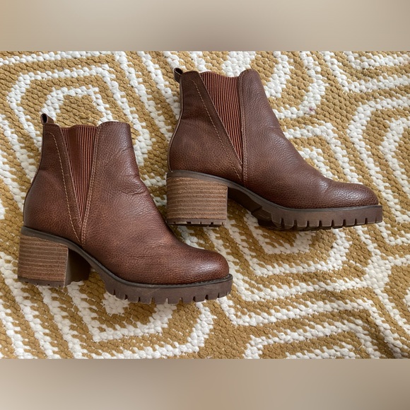 MIA Ankle Pull On Boots Size 7 US - Picture 2 of 6